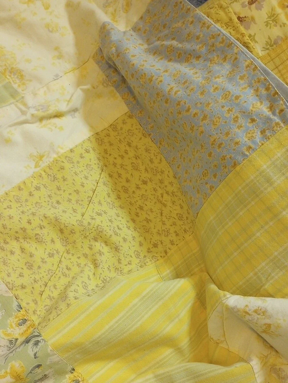 April Cornell  2000 Yellow Floral Pillow Shams and Quilted Blanket Vintage